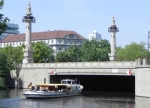  (Charlottenburger Br�cke, Landwehrkanal, Stra�e des 17. Juni, Charlottenburger Tor) 