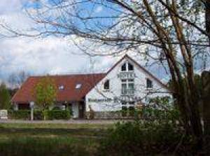  (Land-gut-Hotel Kieltyka, Friedrich-Engels-Stra�e 45, 14822 Borkheide) 