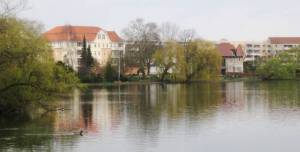 Mit Oberseestraße (2008) Obersee, Hohenschönhausen