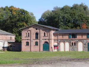  Ernst-Thälmann-Straße, Bernau-Börnicke, Schloss Börnicke, Gut Börnicke, Kinderbauernhof, Museales Klassenzimmer, Dorfkirche